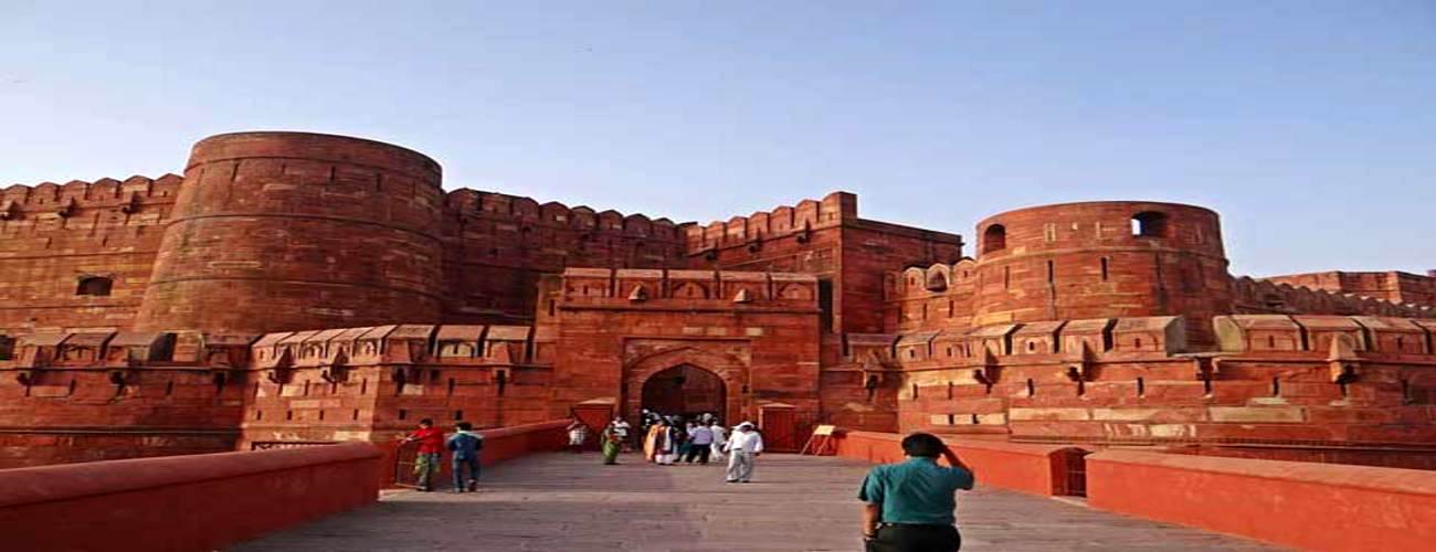 bharat taxi Agra Fort