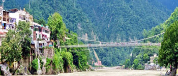 Laxman_Jhula_Rishikesh_-_Bharat_Taxi.jpg