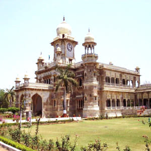 Indore_Darshan_Lal_Bagh_Palace_-_Bharat_Taxi.jpg